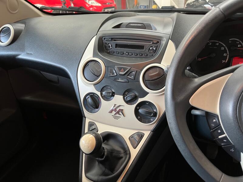 FORD KA