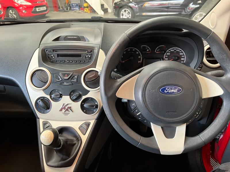 FORD KA