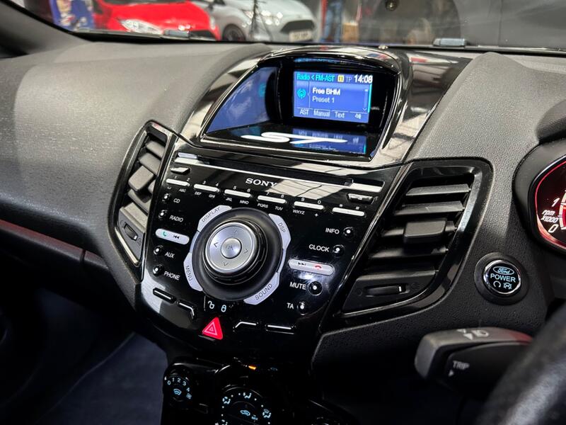 FORD FIESTA