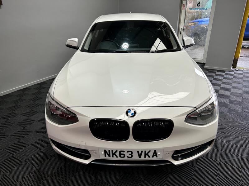 BMW 1 SERIES