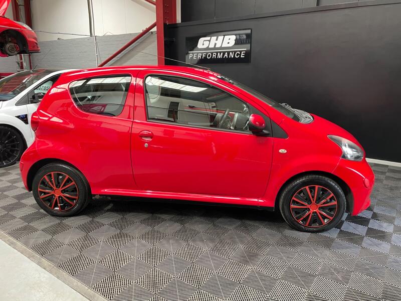 TOYOTA AYGO