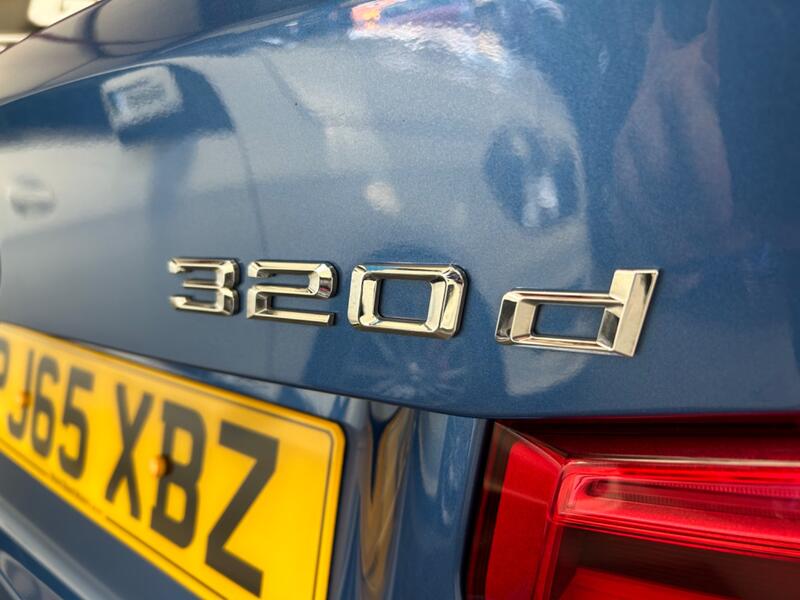 BMW 3 SERIES
