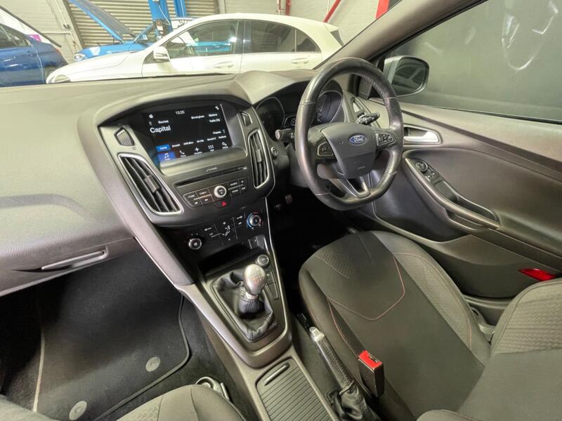 FORD FOCUS