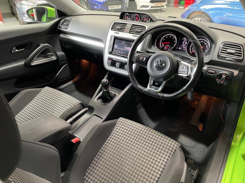 VOLKSWAGEN SCIROCCO