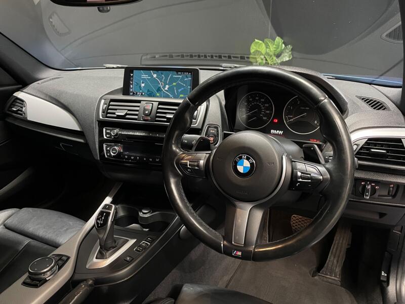 BMW 1 SERIES