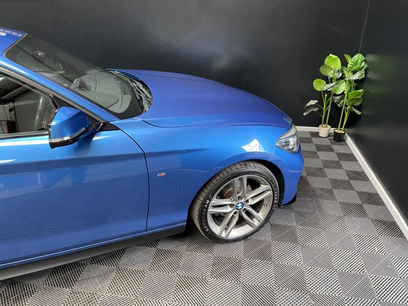 BMW 1 SERIES