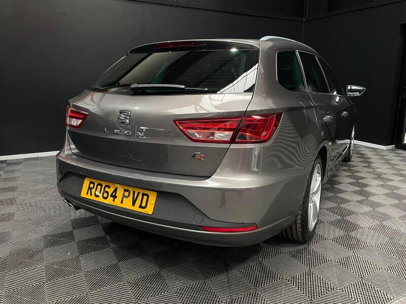 SEAT LEON