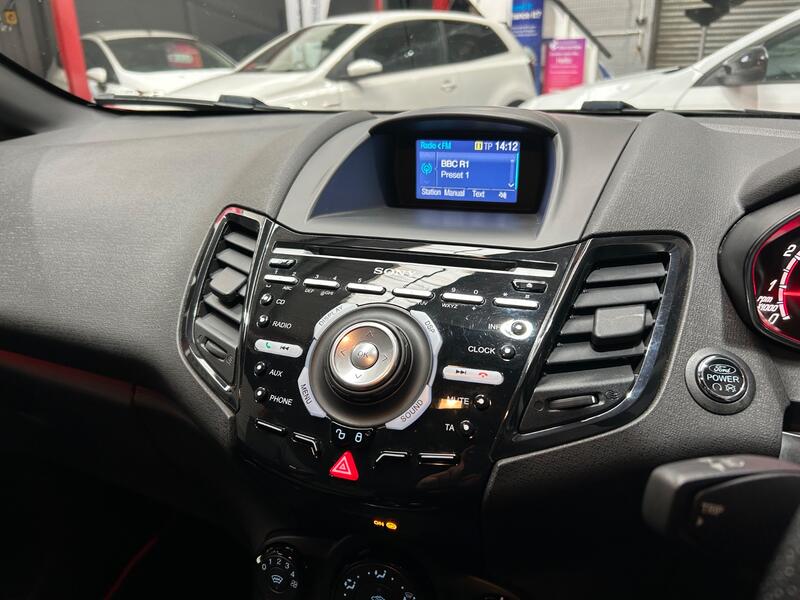 FORD FIESTA