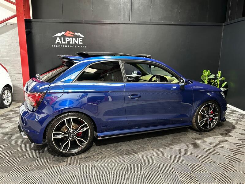 AUDI S1