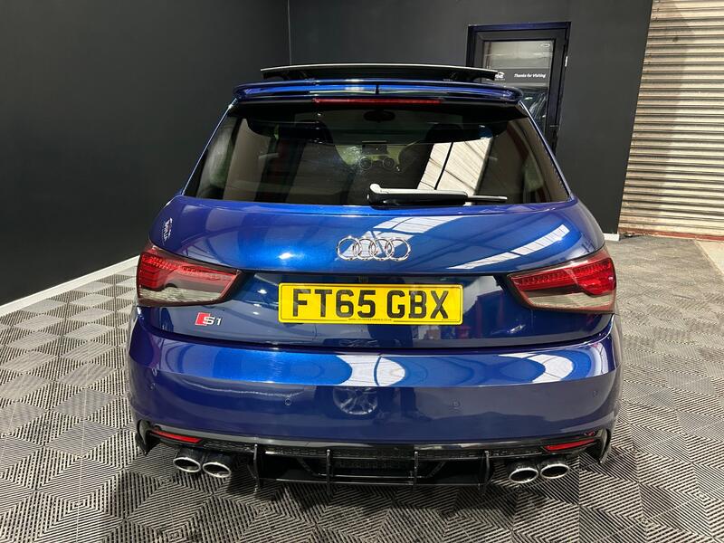 AUDI S1