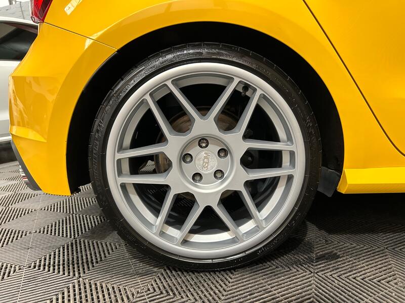 AUDI S1