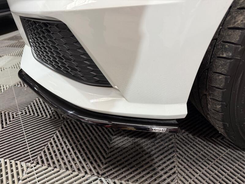 AUDI S1