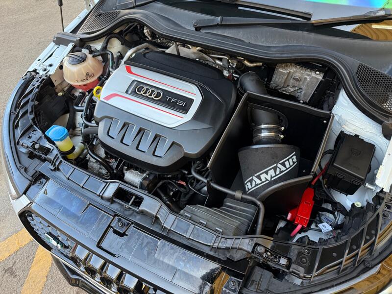 AUDI S1
