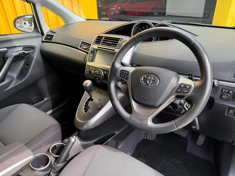 View TOYOTA VERSO 1.8 V-Matic Icon