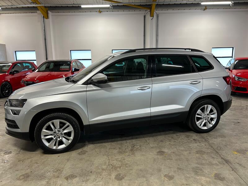 View SKODA KAROQ 1.5 TSI ACT SE Technology