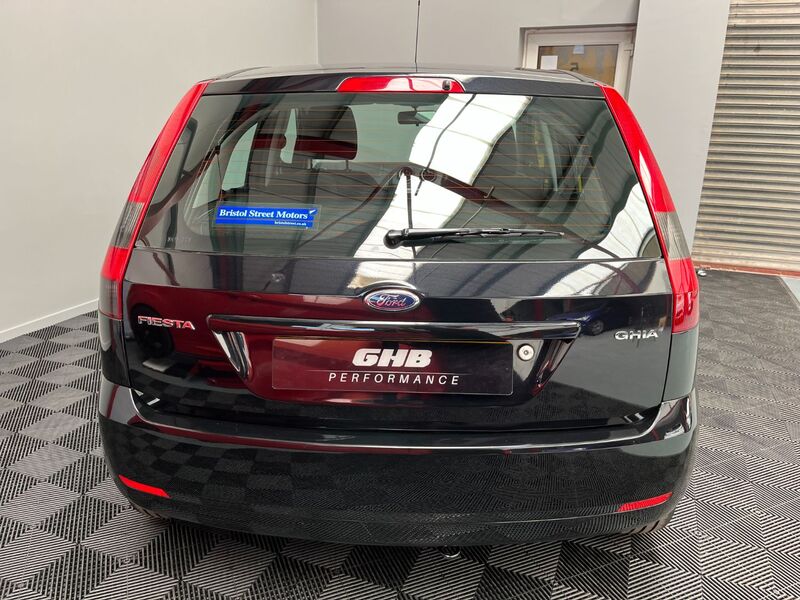 FORD FIESTA