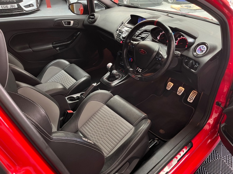 FORD FIESTA