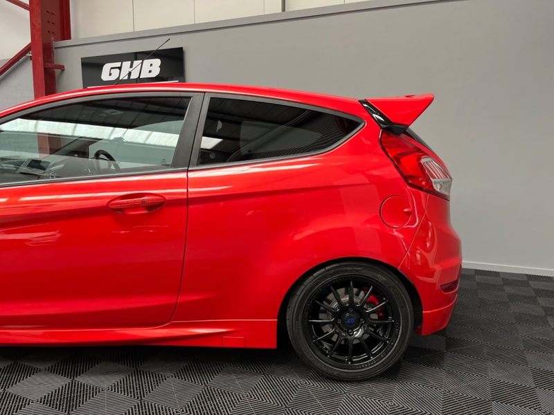 FORD FIESTA