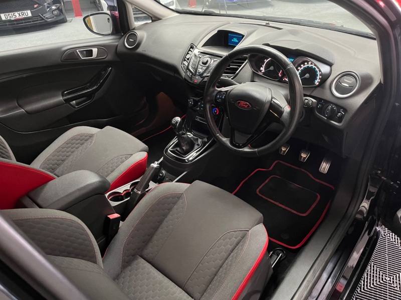 FORD FIESTA