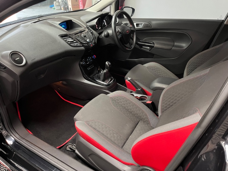 FORD FIESTA