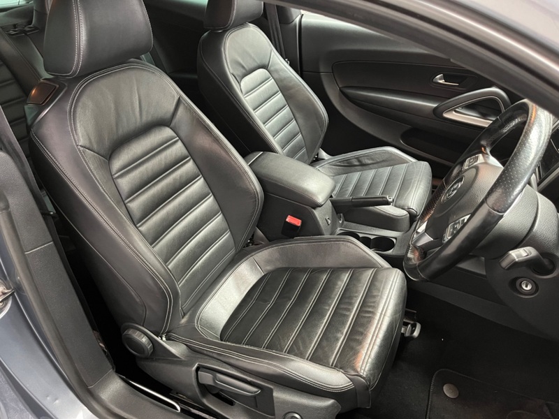 VOLKSWAGEN SCIROCCO