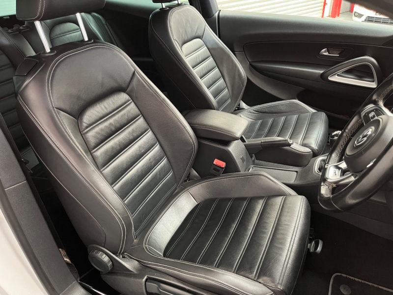 VOLKSWAGEN SCIROCCO