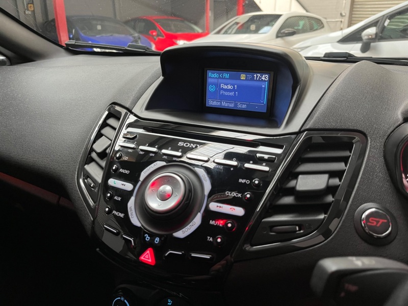 FORD FIESTA