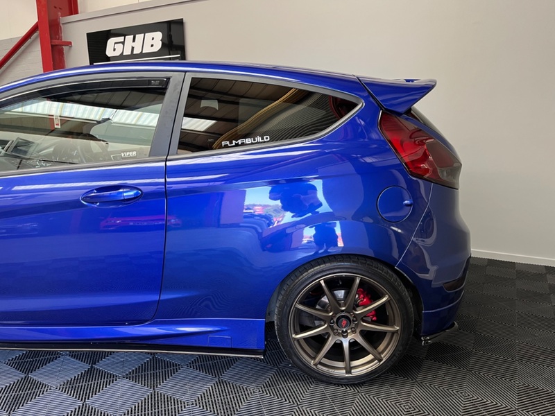 FORD FIESTA