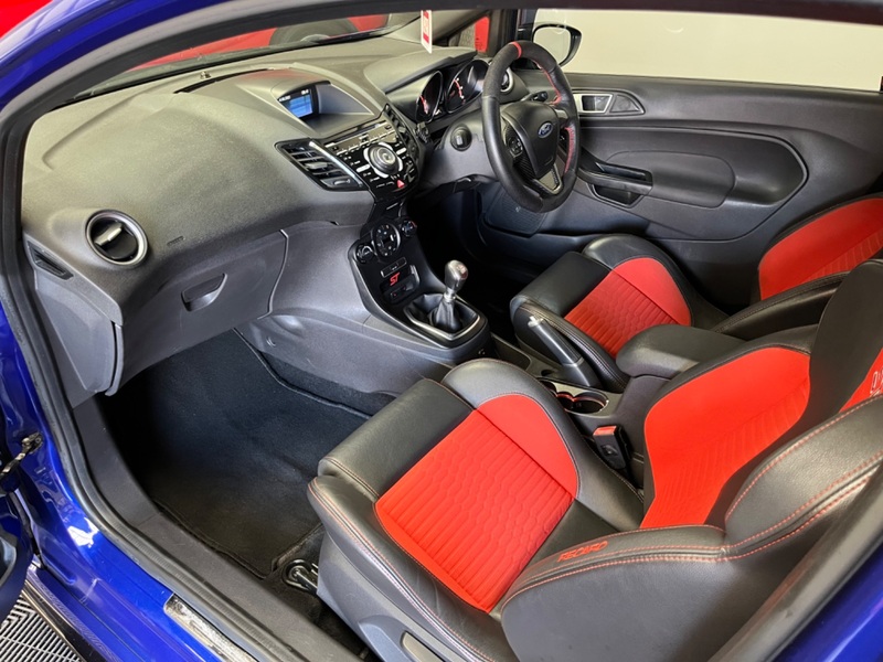 FORD FIESTA